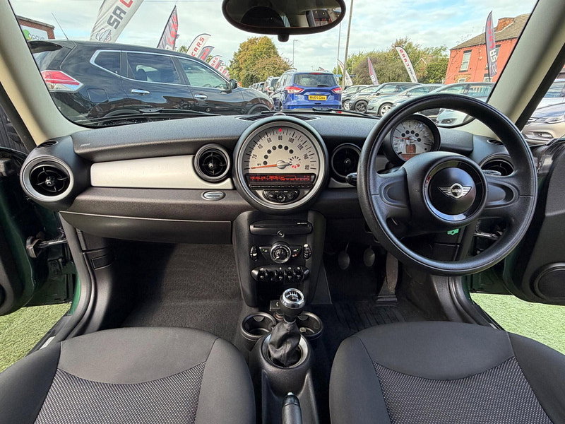 MINI Hatch 1.6 Cooper Hatchback 3dr Petrol Manual Euro 5 (s/s) (122 ps) 3dr Manual 2026