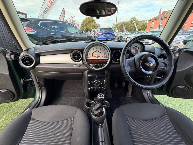 MINI Hatch 1.6 Cooper Hatchback 3dr Petrol Manual Euro 5 (s/s) (122 ps) 3dr Manual 2026