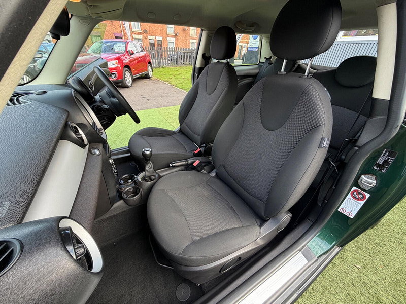 MINI Hatch 1.6 Cooper Hatchback 3dr Petrol Manual Euro 5 (s/s) (122 ps) 3dr Manual 2026