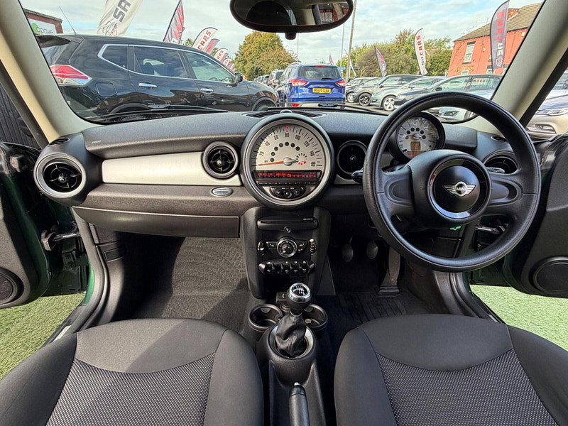 MINI Hatch 1.6 Cooper Hatchback 3dr Petrol Manual Euro 5 (s/s) (122 ps) 3dr Manual 2026