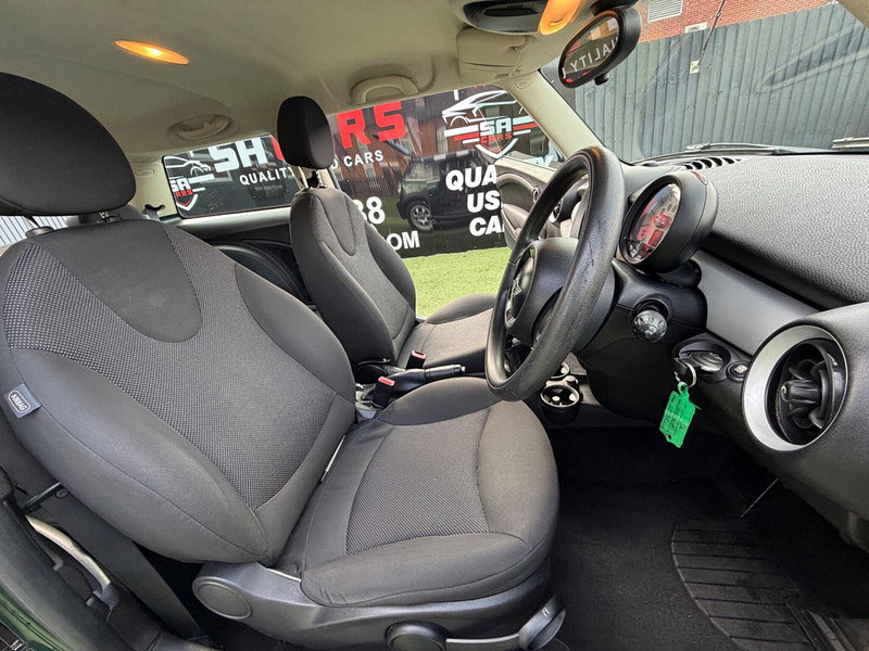 MINI Hatch 1.6 Cooper Hatchback 3dr Petrol Manual Euro 5 (s/s) (122 ps) 3dr Manual 2026