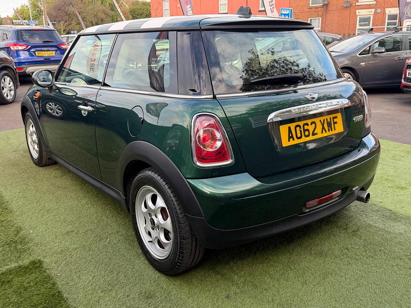 MINI Hatch 1.6 Cooper Hatchback 3dr Petrol Manual Euro 5 (s/s) (122 ps) 3dr Manual 2026