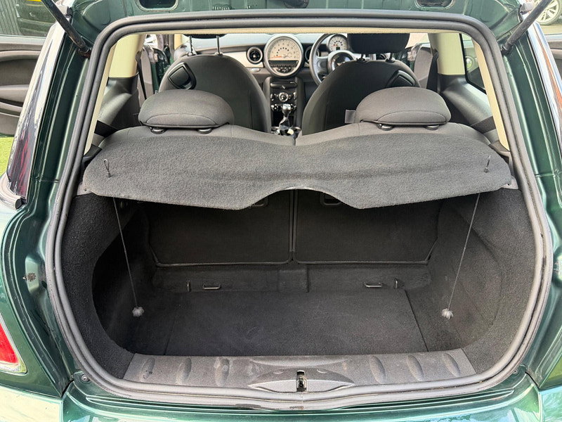 MINI Hatch 1.6 Cooper Hatchback 3dr Petrol Manual Euro 5 (s/s) (122 ps) 3dr Manual 2026