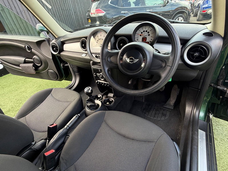 MINI Hatch 1.6 Cooper Hatchback 3dr Petrol Manual Euro 5 (s/s) (122 ps) 3dr Manual 2026