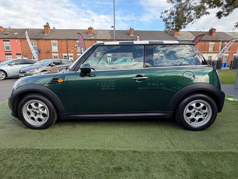 MINI Hatch 1.6 Cooper Hatchback 3dr Petrol Manual Euro 5 (s/s) (122 ps) 3dr Manual 2026