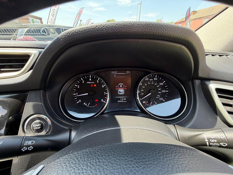Nissan Qashqai 1.2 DIG-T n-tec SUV 5dr Petrol Manual 2WD Euro 6 (s/s) (115 ps) 5dr Manual 2026