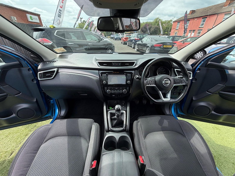 Nissan Qashqai 1.3 DIG-T N-Connecta SUV 5dr Petrol Manual Euro 6 (s/s) (140 ps) 5dr Manual 2026