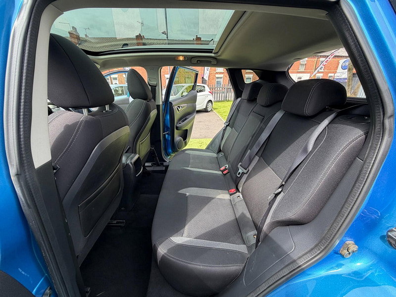Nissan Qashqai 1.3 DIG-T N-Connecta SUV 5dr Petrol Manual Euro 6 (s/s) (140 ps) 5dr Manual 2026