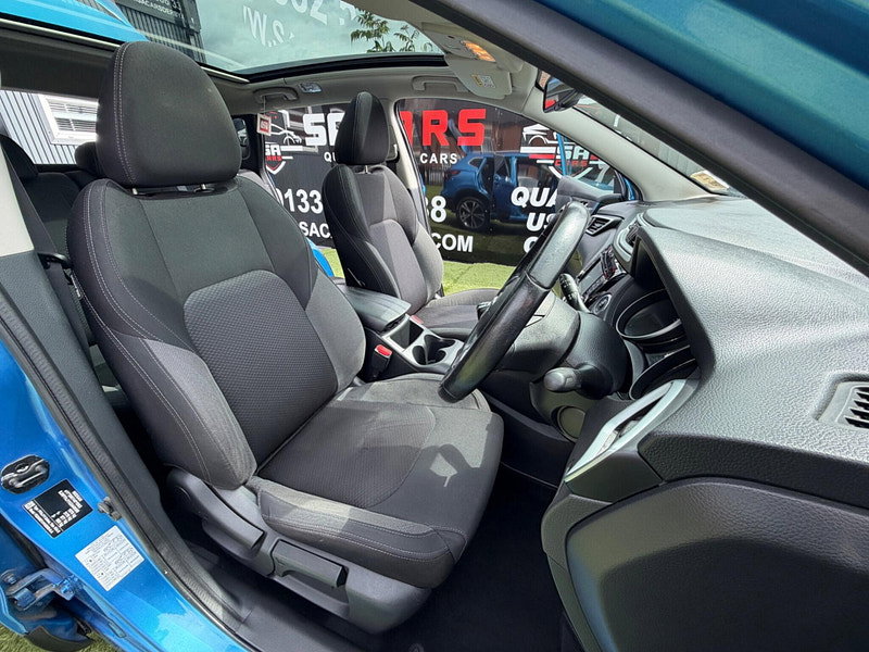 Nissan Qashqai 1.3 DIG-T N-Connecta SUV 5dr Petrol Manual Euro 6 (s/s) (140 ps) 5dr Manual 2026