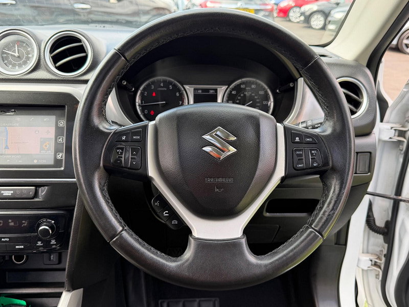 Suzuki Vitara 1.6 SZ5 SUV 5dr Petrol Manual Euro 6 (s/s) (120 ps) 5dr Manual 2026