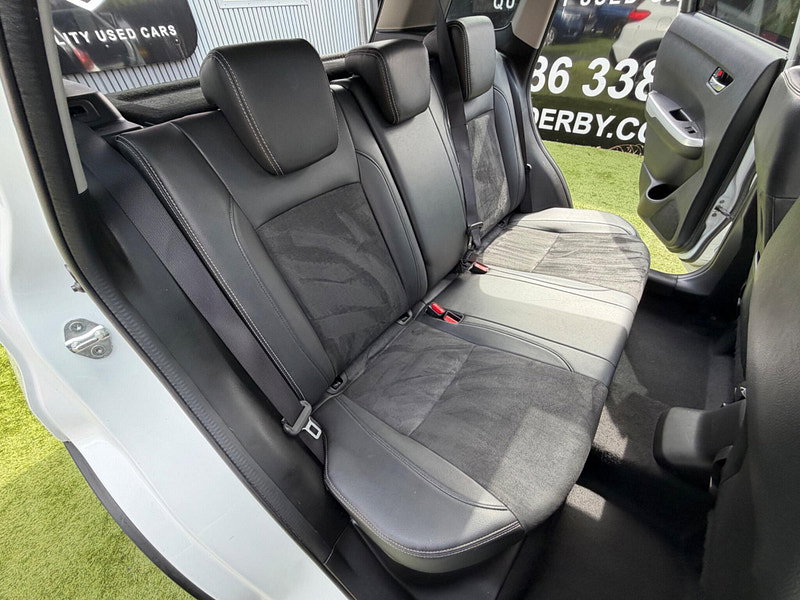 Suzuki Vitara 1.6 SZ5 SUV 5dr Petrol Manual Euro 6 (s/s) (120 ps) 5dr Manual 2026