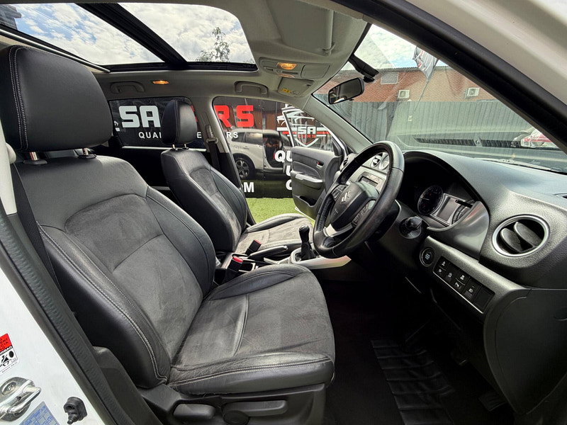 Suzuki Vitara 1.6 SZ5 SUV 5dr Petrol Manual Euro 6 (s/s) (120 ps) 5dr Manual 2026