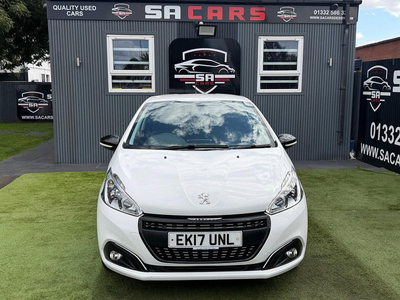 Peugeot 208 1.2 PureTech Black Edition Hatchback 3dr Petrol Manual Euro 6 (82 ps) 3dr Manual 2026