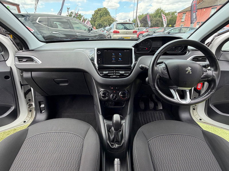 Peugeot 208 1.2 PureTech Black Edition Hatchback 3dr Petrol Manual Euro 6 (82 ps) 3dr Manual 2026