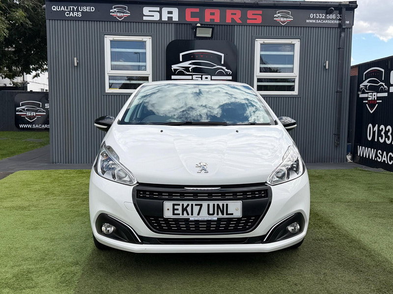 Peugeot 208 1.2 PureTech Black Edition Hatchback 3dr Petrol Manual Euro 6 (82 ps) 3dr Manual 2026