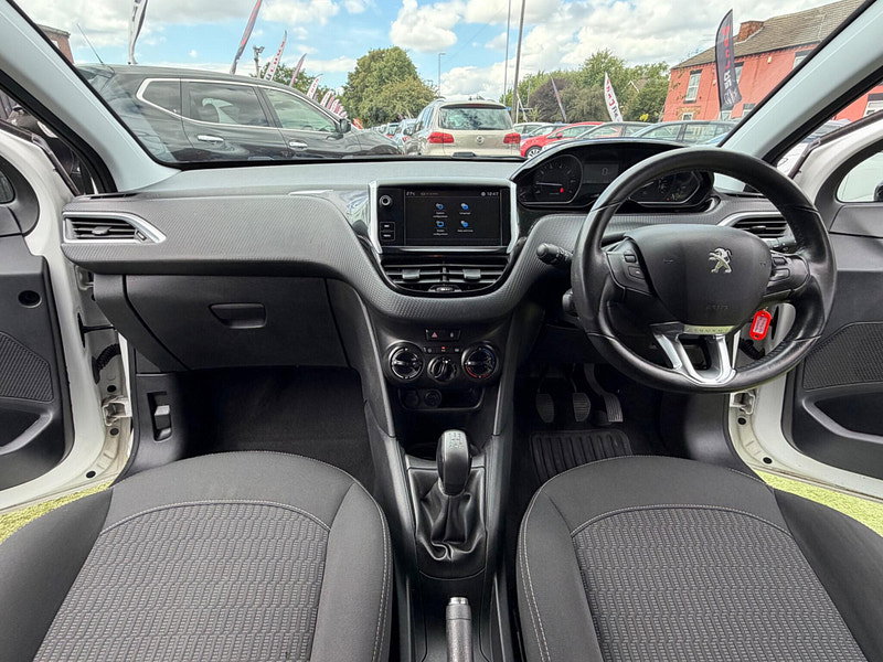 Peugeot 208 1.2 PureTech Black Edition Hatchback 3dr Petrol Manual Euro 6 (82 ps) 3dr Manual 2026