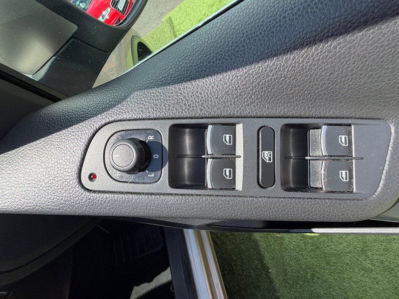 Volkswagen Tiguan 2.0 TDI BlueMotion Tech Match Edition SUV 5dr Diesel Manual 4WD Euro 6 (s/s) (150 ps) 5dr Manual 2026
