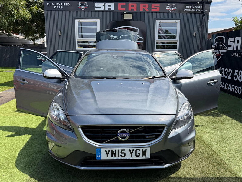 Volvo V40 1.6 D2 R-Design Nav Hatchback 5dr Diesel Manual Euro 5 (s/s) (115 ps) 5dr Manual 2026