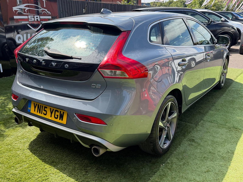 Volvo V40 1.6 D2 R-Design Nav Hatchback 5dr Diesel Manual Euro 5 (s/s) (115 ps) 5dr Manual 2026