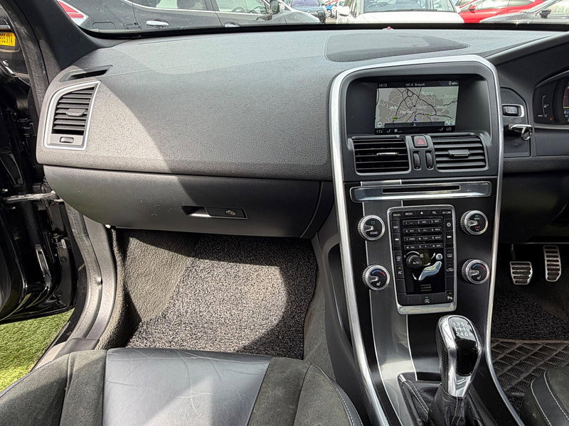 Volvo XC60 2.0 D4 R-Design Nav SUV 5dr Diesel Manual Euro 6 (s/s) (181 ps) 5dr Manual 2026
