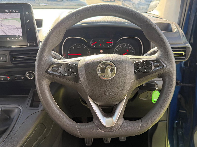 Vauxhall Combo Life 1.5 Turbo D BlueInjection Energy MPV 5dr Diesel Manual Euro 6 (s/s) (7 Seat) (100 ps) 5dr Manual 2026