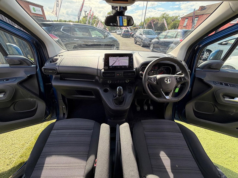 Vauxhall Combo Life 1.5 Turbo D BlueInjection Energy MPV 5dr Diesel Manual Euro 6 (s/s) (7 Seat) (100 ps) 5dr Manual 2026