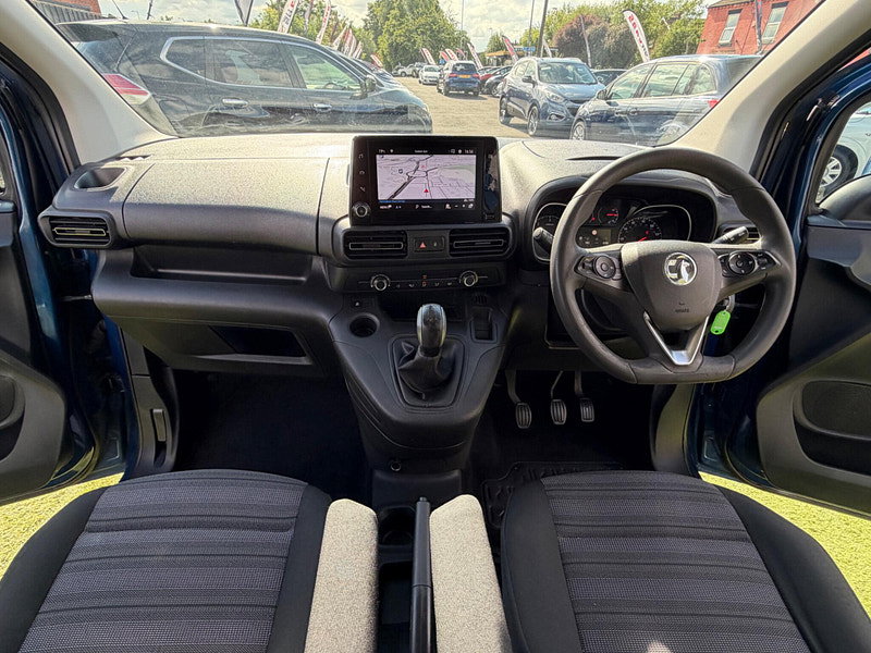 Vauxhall Combo Life 1.5 Turbo D BlueInjection Energy MPV 5dr Diesel Manual Euro 6 (s/s) (7 Seat) (100 ps) 5dr Manual 2026