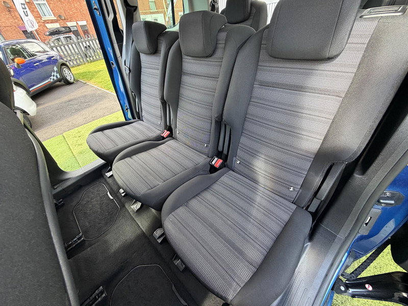 Vauxhall Combo Life 1.5 Turbo D BlueInjection Energy MPV 5dr Diesel Manual Euro 6 (s/s) (7 Seat) (100 ps) 5dr Manual 2026