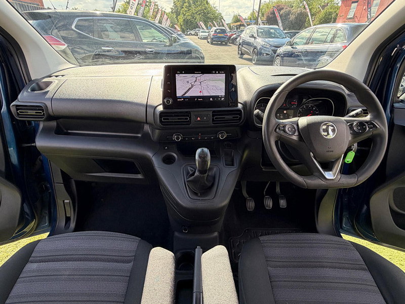 Vauxhall Combo Life 1.5 Turbo D BlueInjection Energy MPV 5dr Diesel Manual Euro 6 (s/s) (7 Seat) (100 ps) 5dr Manual 2026