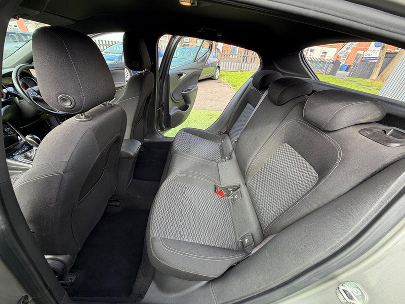 Vauxhall Astra 1.6 CDTi BlueInjection SRi Nav Hatchback 5dr Diesel Manual Euro 6 (s/s) (136 ps) 5dr Manual 2026