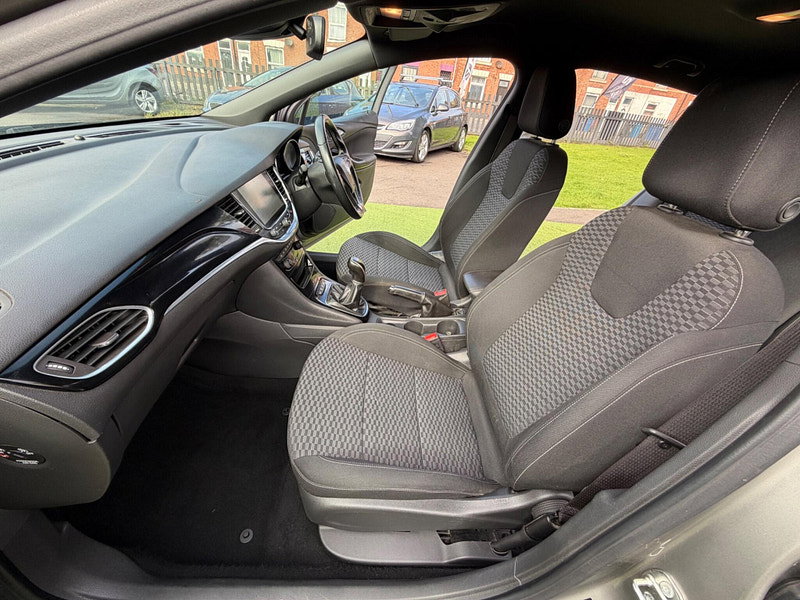Vauxhall Astra 1.6 CDTi BlueInjection SRi Nav Hatchback 5dr Diesel Manual Euro 6 (s/s) (136 ps) 5dr Manual 2026