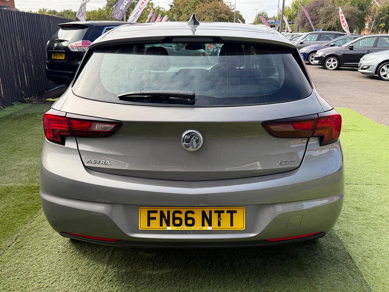 Vauxhall Astra 1.6 CDTi BlueInjection SRi Nav Hatchback 5dr Diesel Manual Euro 6 (s/s) (136 ps) 5dr Manual 2026