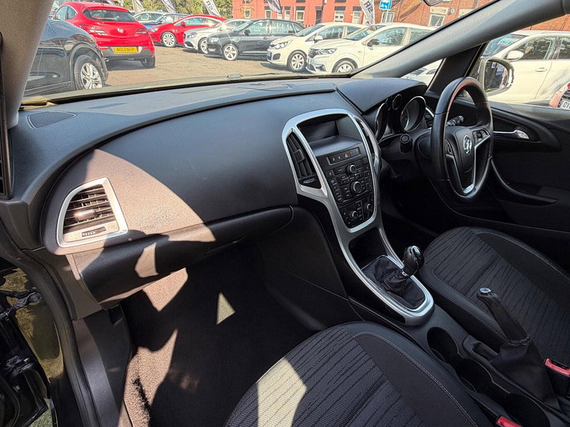 Vauxhall Astra 1.6 CDTi ecoFLEX Excite Hatchback 5dr Diesel Manual Euro 6 (s/s) (110 ps) 5dr Manual 2026