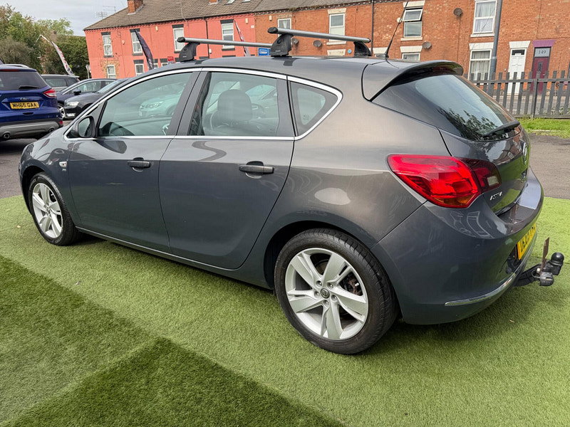 Vauxhall Astra 1.6i SRi Hatchback 5dr Petrol Manual Euro 6 (115 ps) 5dr Manual 2026