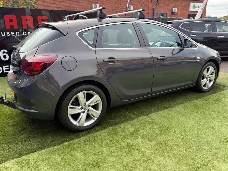 Vauxhall Astra 1.6i SRi Hatchback 5dr Petrol Manual Euro 6 (115 ps) 5dr Manual 2026