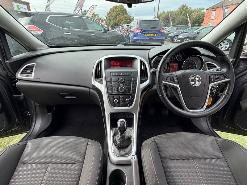 Vauxhall Astra 1.6i SRi Hatchback 5dr Petrol Manual Euro 6 (115 ps) 5dr Manual 2026