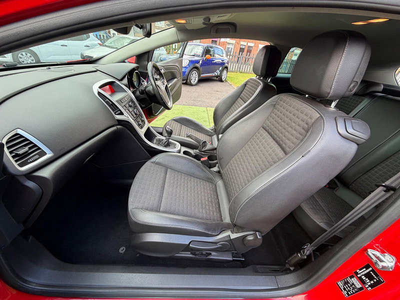 Vauxhall Astra GTC 1.7 CDTi ecoFLEX 109g SRi Coupe 3dr Diesel Manual Euro 5 (s/s) (110 ps) 3dr Manual 2026
