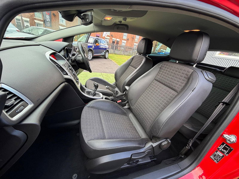 Vauxhall Astra GTC 1.7 CDTi ecoFLEX 109g SRi Coupe 3dr Diesel Manual Euro 5 (s/s) (110 ps) 3dr Manual 2026