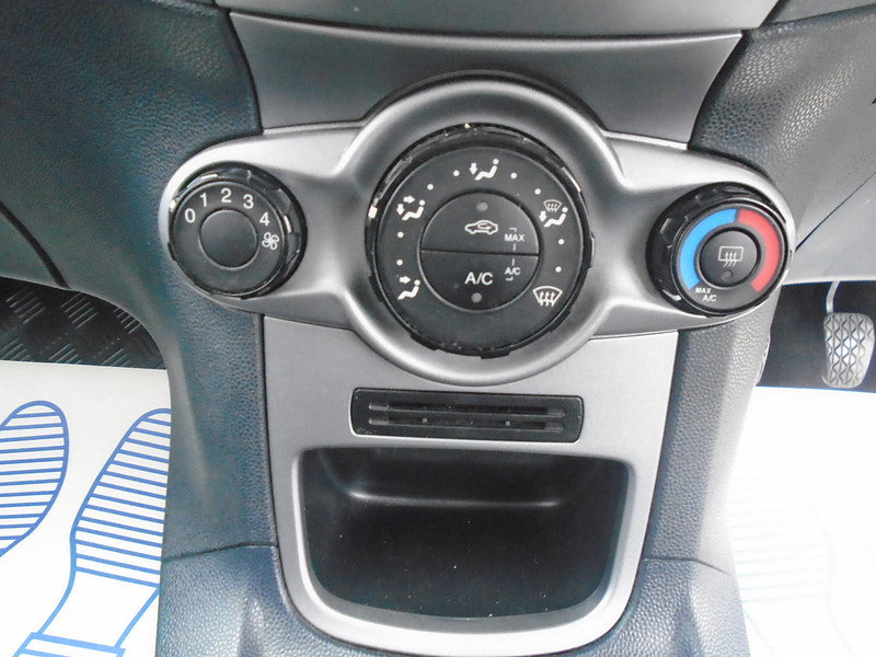Ford Fiesta 1.4 Edge Hatchback 3dr Petrol Manual (133 g/km, 94 bhp) 3dr Manual 2026
