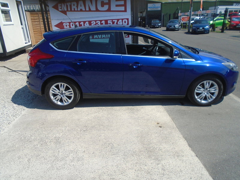 Ford Focus 1.0T EcoBoost Titanium Navigator Hatchback 5dr Petrol Manual Euro 5 (s/s) (125 ps) 5dr Manual 2026