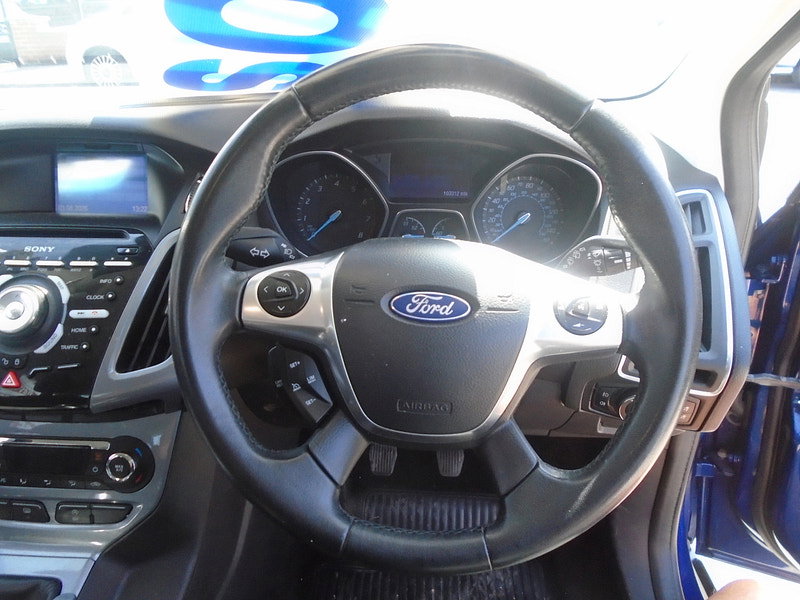 Ford Focus 1.0T EcoBoost Titanium Navigator Hatchback 5dr Petrol Manual Euro 5 (s/s) (125 ps) 5dr Manual 2026