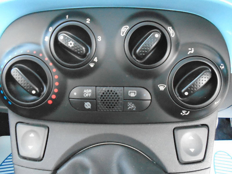 Fiat 500 lounge 3dr Manual 2026