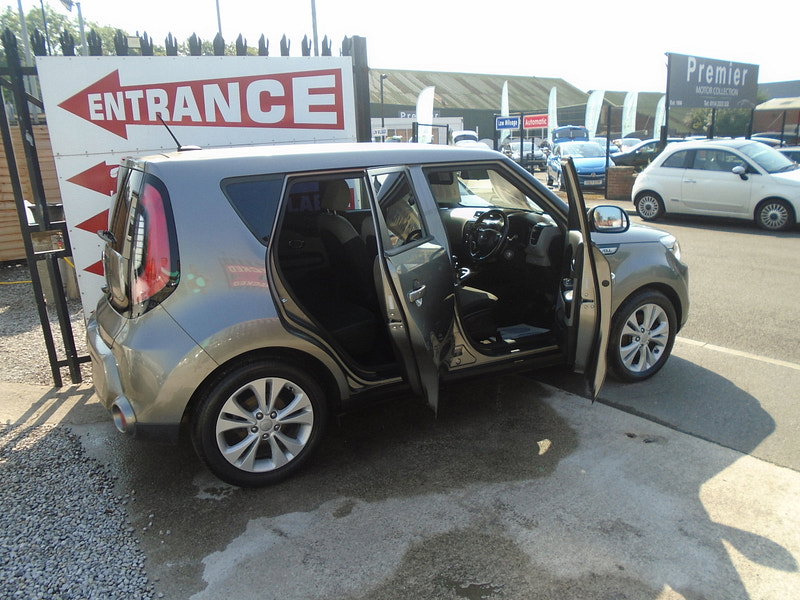 Kia Soul 1.6 GDi Connect SUV 5dr Petrol Manual Euro 5 (130 bhp) 5dr Manual 2026