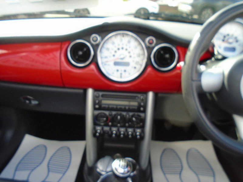 MINI Convertible 1.6 Cooper Convertible 2dr Petrol Manual Euro 3 (115 ps) 2dr Manual 2026