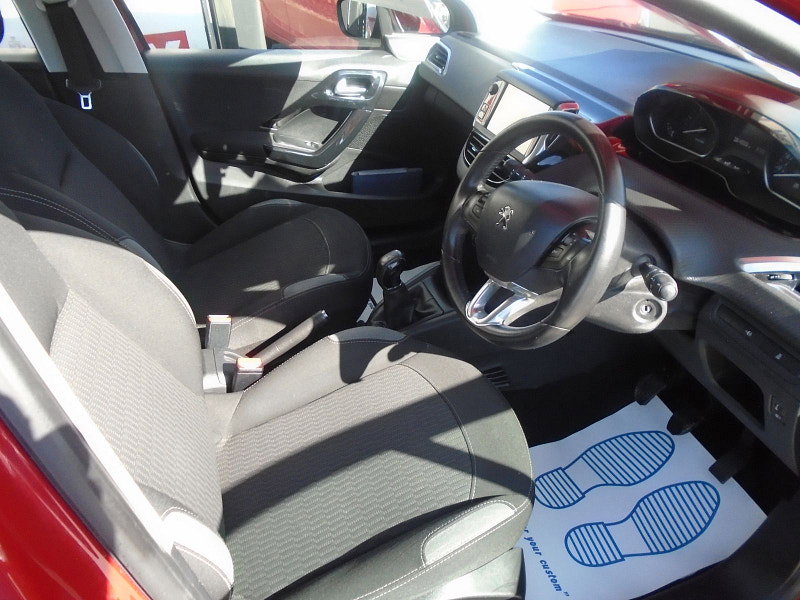 Peugeot 208 1.6 BlueHDi Active Hatchback 5dr Diesel Manual Euro 6 (75 ps) 5dr Manual 2026
