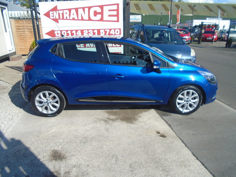 Renault Clio 1.2 16V Dynamique Nav Hatchback 5dr Petrol Manual Euro 6 (75 ps) 5dr Manual 2026