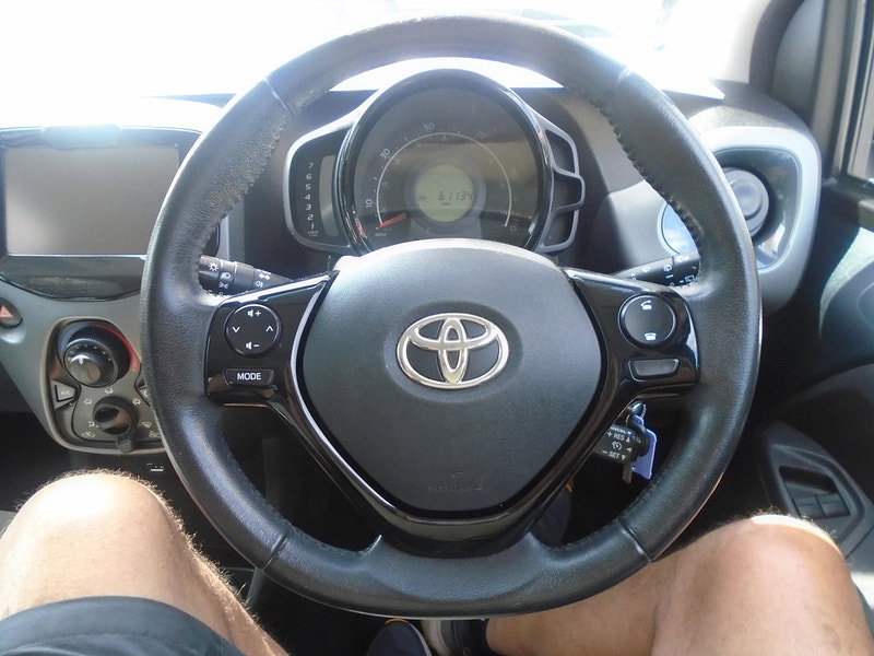 Toyota Aygo 1.0 VVT-i x-play Hatchback 5dr Petrol Manual Euro 6 (71 ps) 5dr Manual 2026