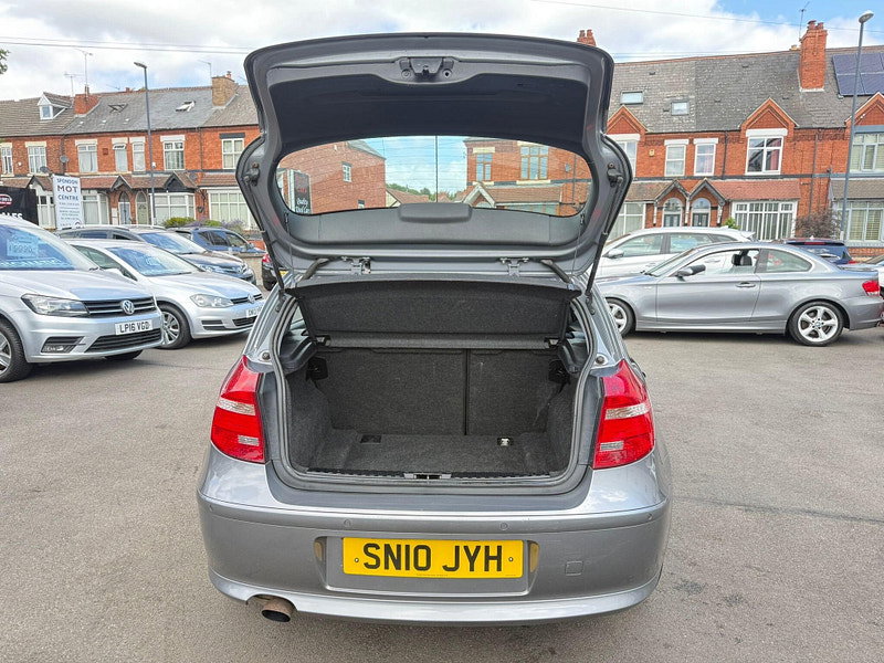 BMW 1 Series 2.0 116i Sport Steptronic Euro 5 5dr 5dr Automatic 2026