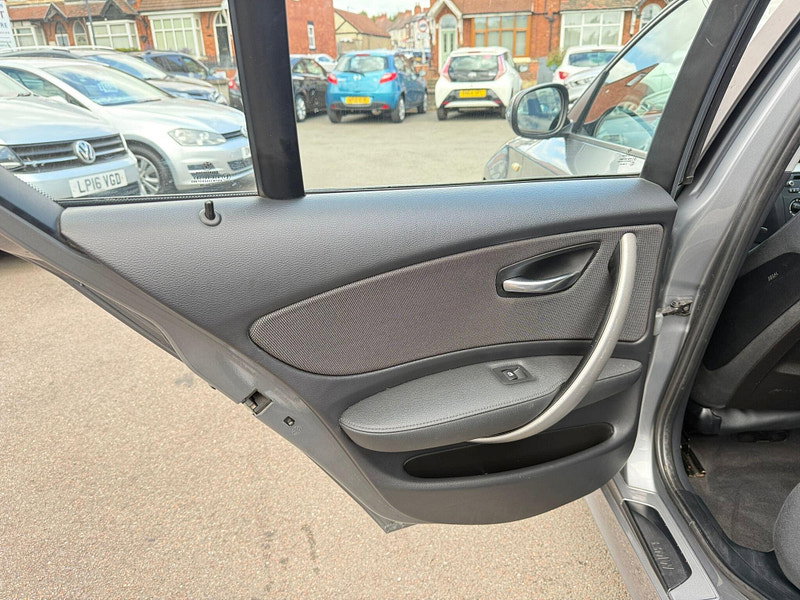 BMW 1 Series 2.0 116i Sport Steptronic Euro 5 5dr 5dr Automatic 2026
