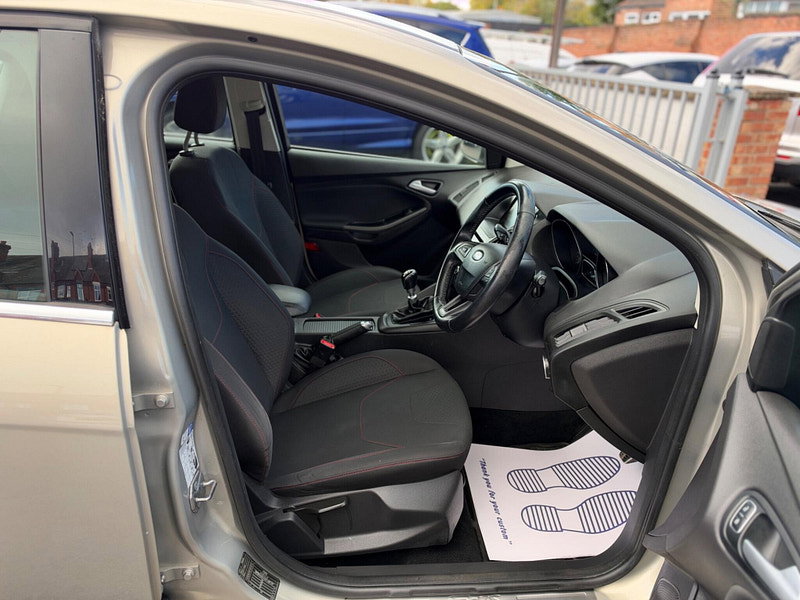 Ford Focus 1.6 TDCi Zetec S Euro 5 (s/s) 5dr 5dr Manual 2026